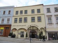 Znojmo, Masarykovo nmst 9.jpg