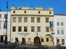 GuentherZ 2010-04-03 0162 Znojmo Jihomoravske Muzeum Znaim Suedmaehrisches Museum.jpg