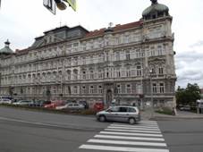 Znojmo - blok inovnch dom.JPG